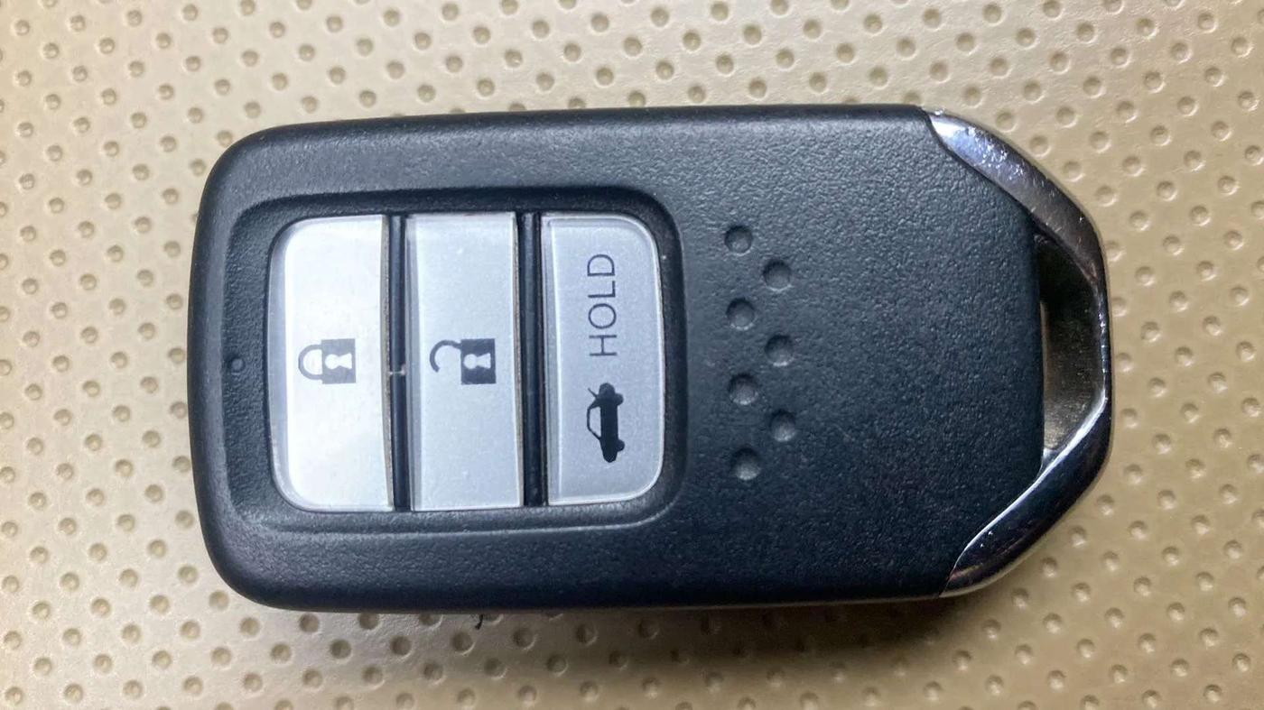 2019 Honda Amaze 1.2L I-VTEC VX CVT, Petrol, Automatic, 38,084 km, Key Close Up