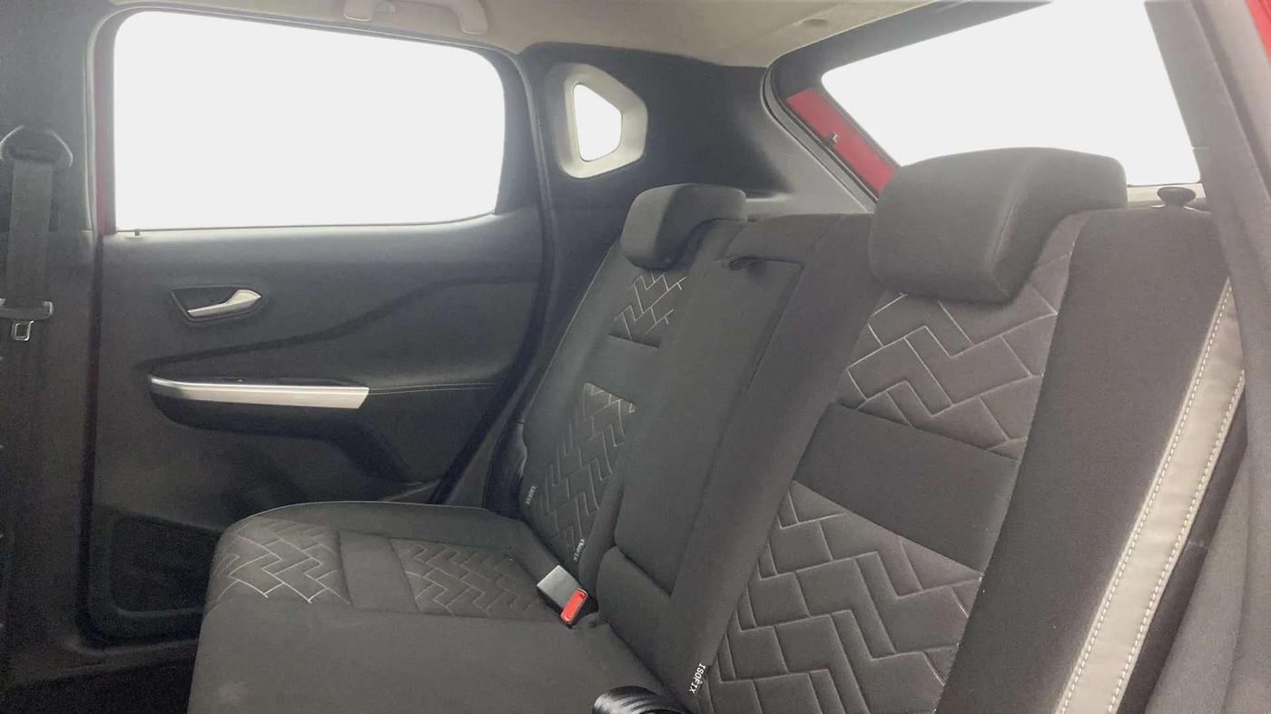 2022 Nissan MAGNITE XV PREMIUM TURBO CVT, Petrol, Automatic, 18,393 km, Right Side Rear Door Cabin