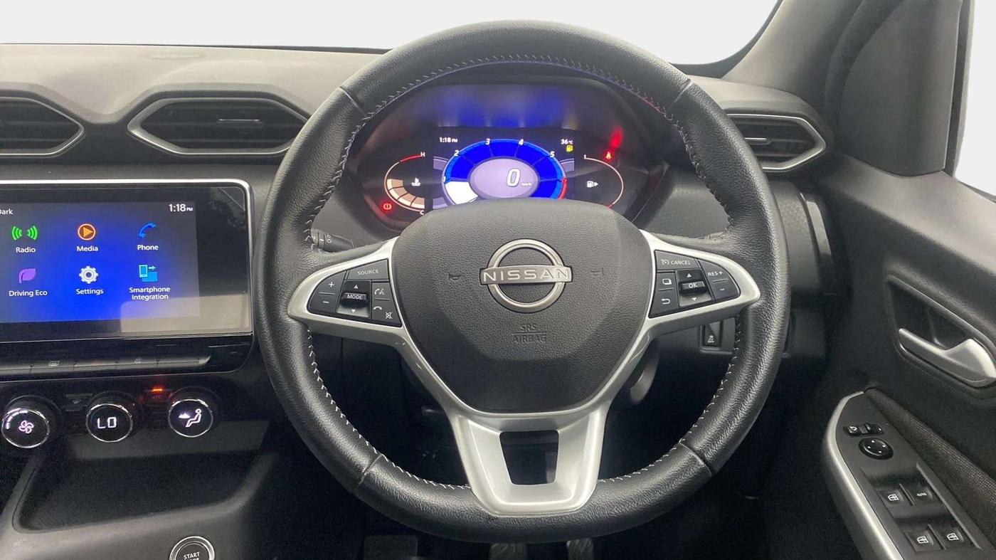 2022 Nissan MAGNITE XV PREMIUM TURBO CVT, Petrol, Automatic, 18,393 km, Steering Wheel Close Up
