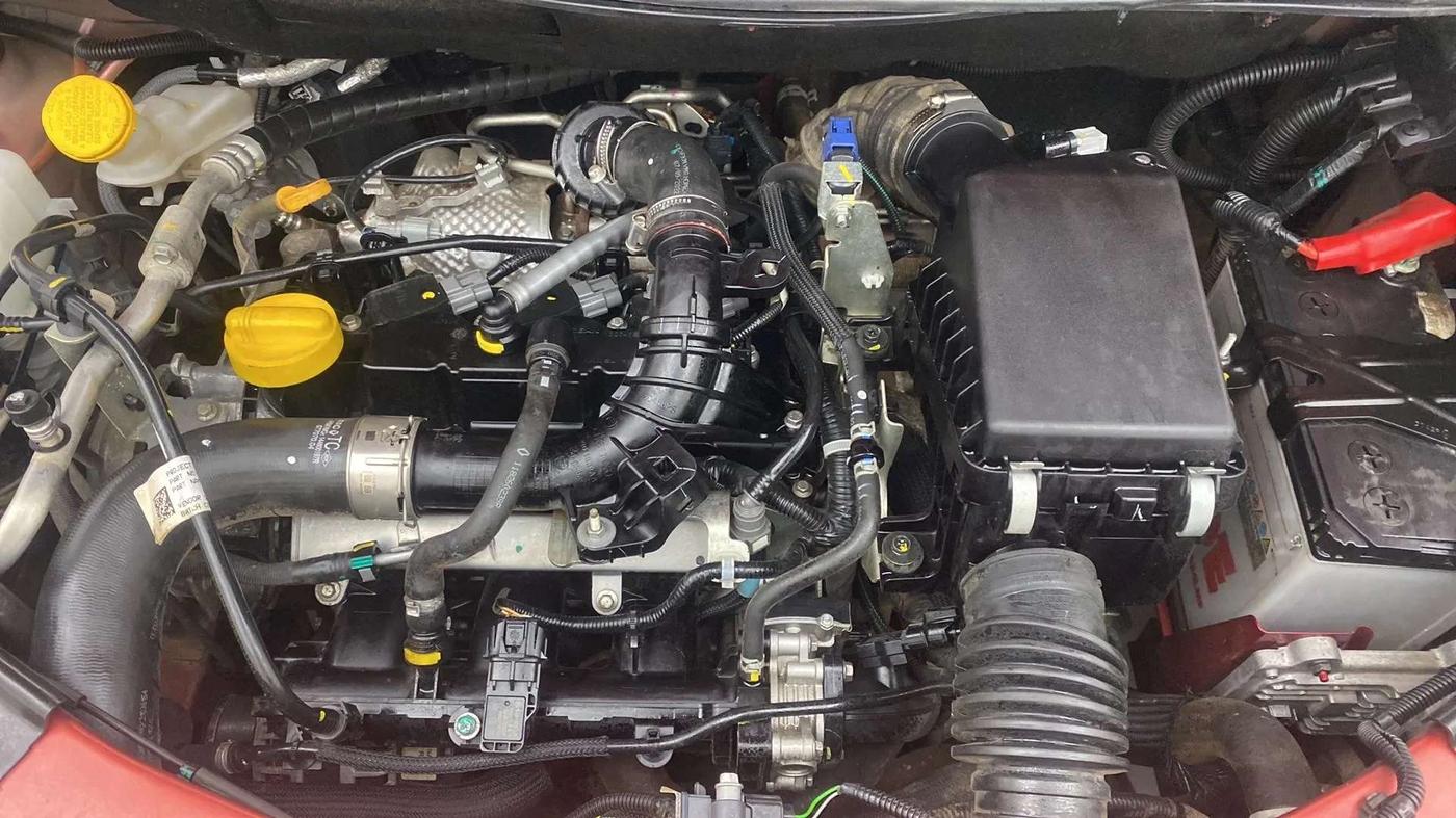 2022 Nissan MAGNITE XV PREMIUM TURBO CVT, Petrol, Automatic, 18,393 km, Open Bonet