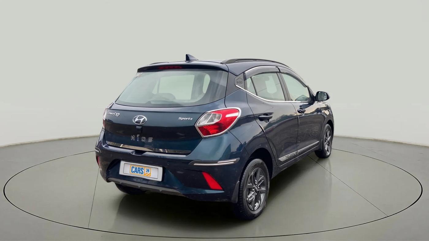 2020 Hyundai GRAND I10 NIOS SPORTZ AMT 1.2 KAPPA VTVT, Petrol, Automatic, 52,758 km, Right Back Diagonal
