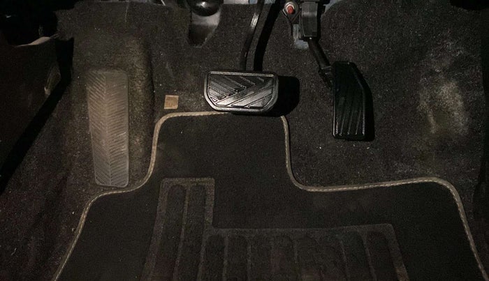 2020 Toyota Glanza V CVT, Petrol, Automatic, 18,529 km, Pedals