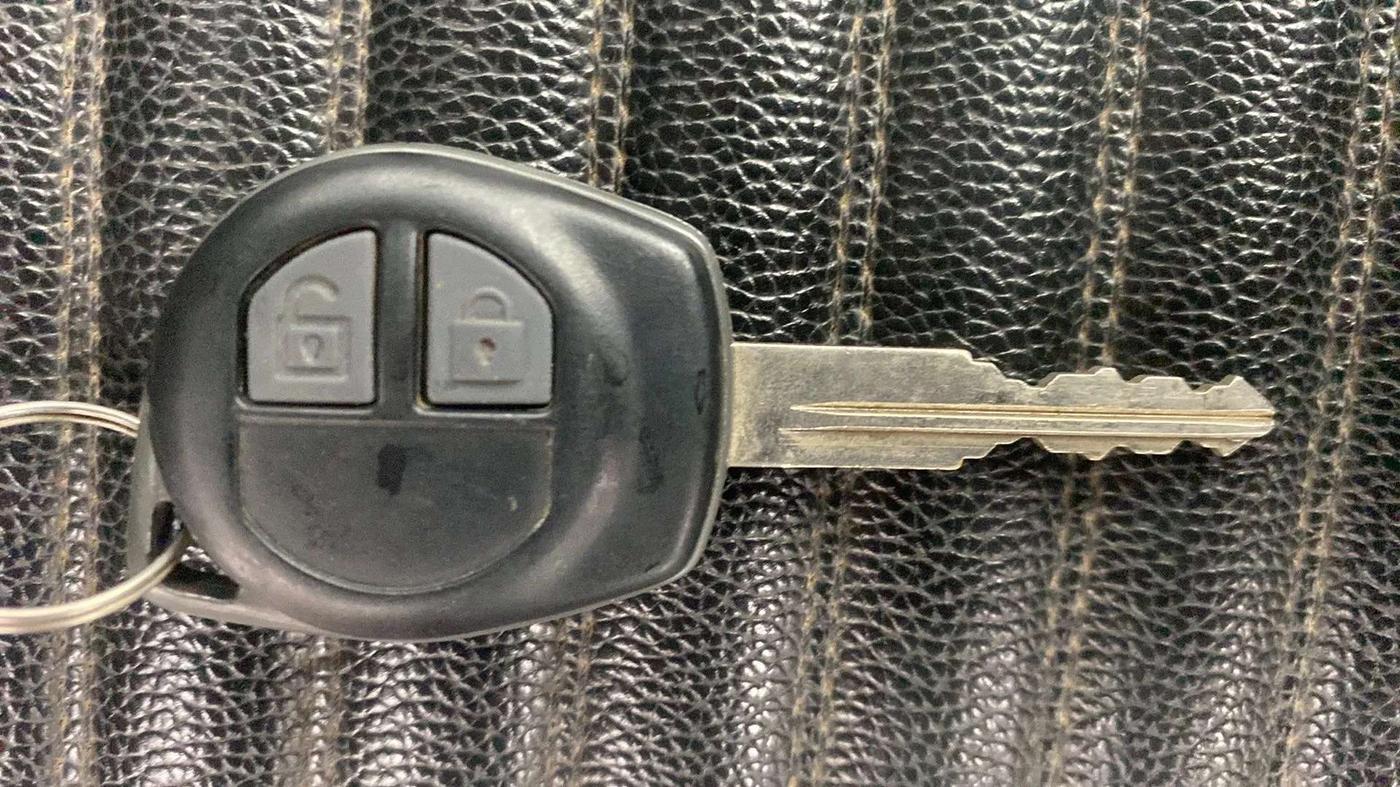 2018 Maruti Wagon R 1.0 VXI, Petrol, Manual, 68,639 km, Key Close Up