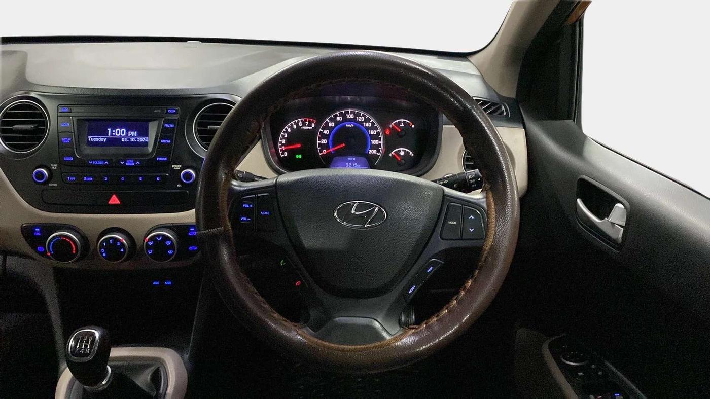 2016 Hyundai Grand i10 ASTA (O) 1.2 KAPPA VTVT, Petrol, Manual, 16,921 km, Steering Wheel Close Up