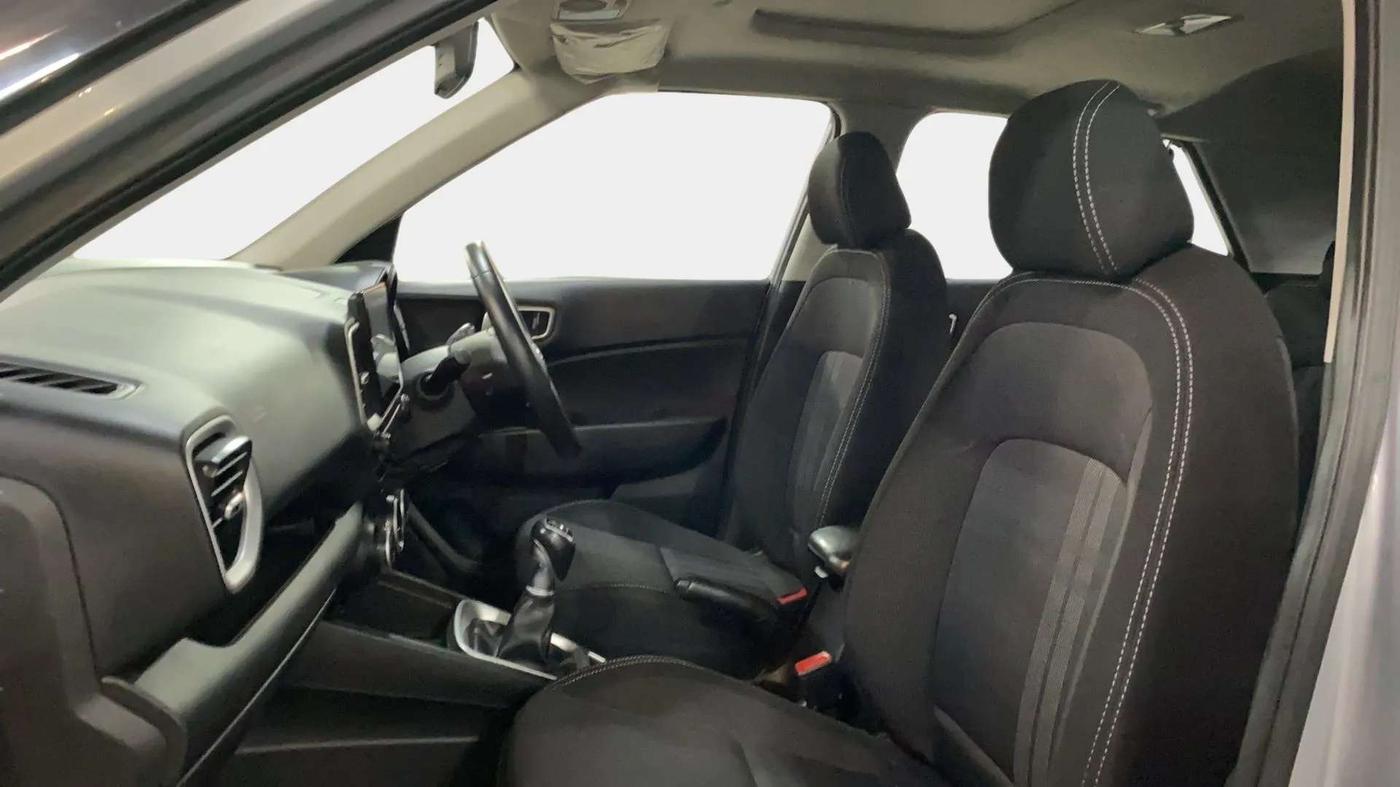 2020 Hyundai VENUE SX 1.0 TURBO, Petrol, Manual, 30,467 km, Right Side Front Door Cabin