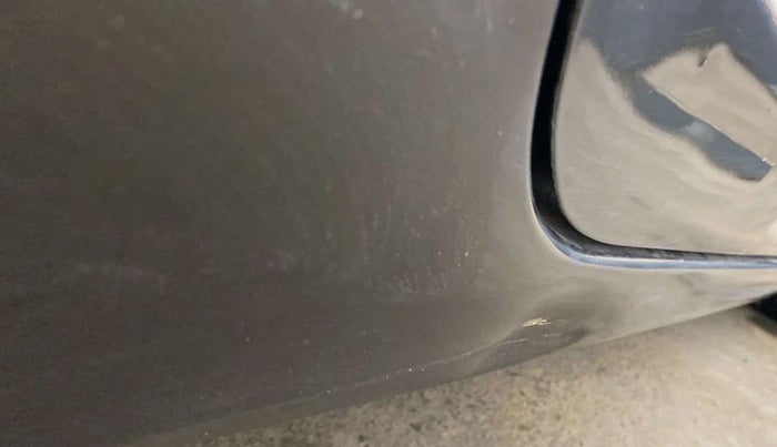 2014 Honda City 1.5L I-VTEC V MT, Petrol, Manual, 77,878 km, Right running board - Minor scratches