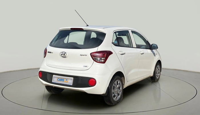 2017 Hyundai Grand i10 SPORTZ 1.2 KAPPA VTVT, Petrol, Manual, 17,354 km, Right Back Diagonal