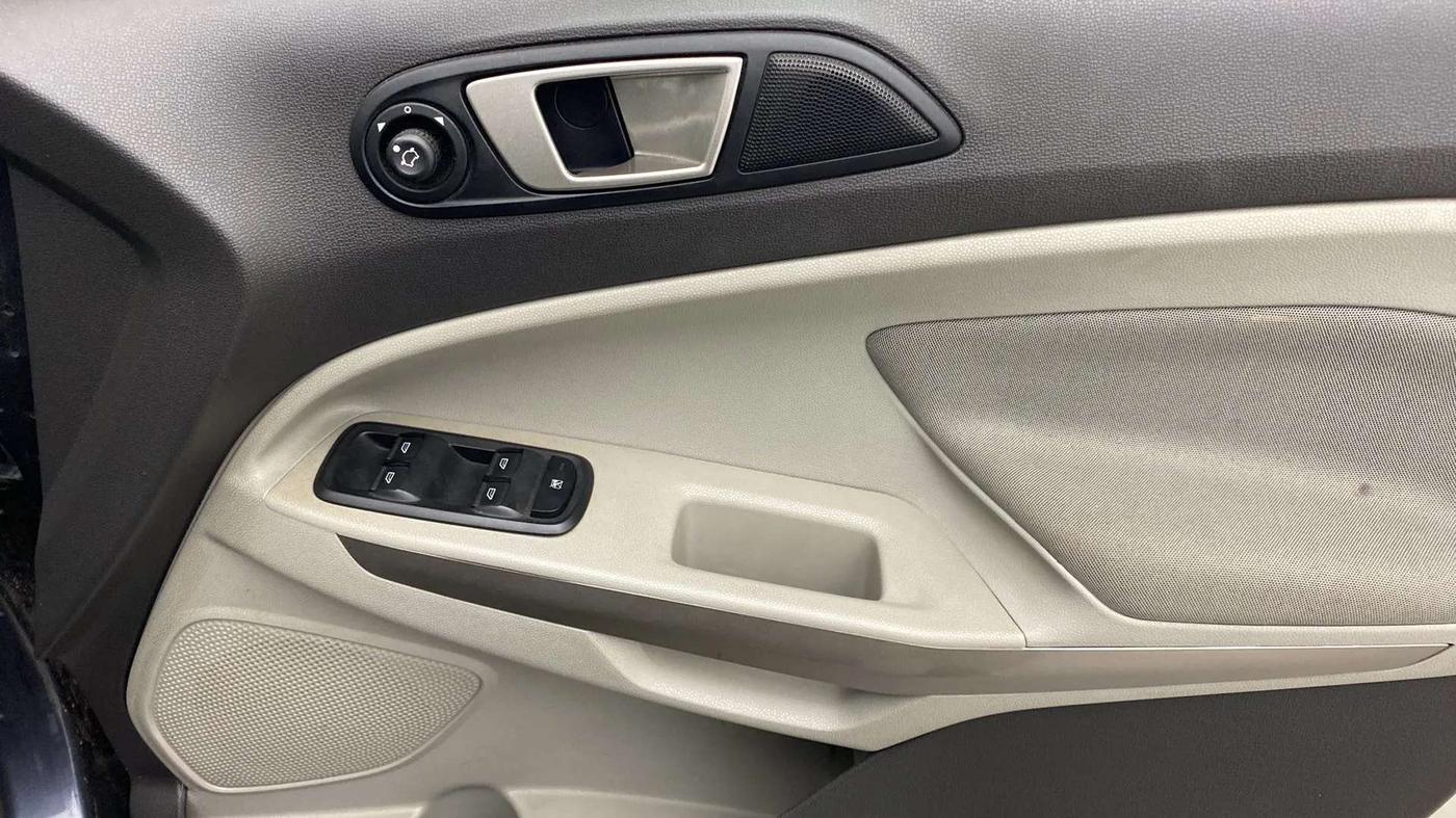 2013 Ford Ecosport TITANIUM 1.5L DIESEL, Diesel, Manual, 19,041 km, Driver Side Door Panels Control