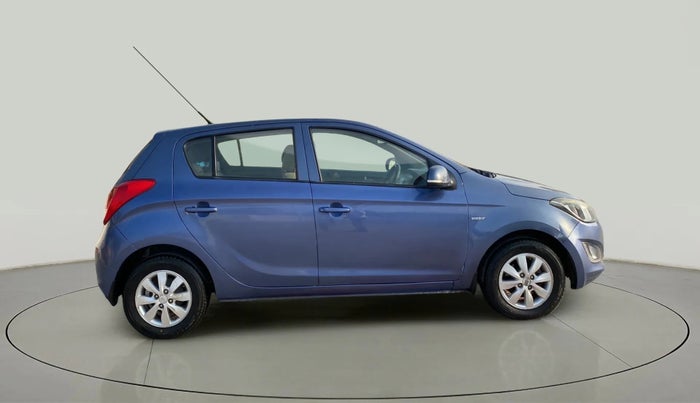 2014 Hyundai i20 SPORTZ 1.2, Petrol, Manual, 87,108 km, Right Side