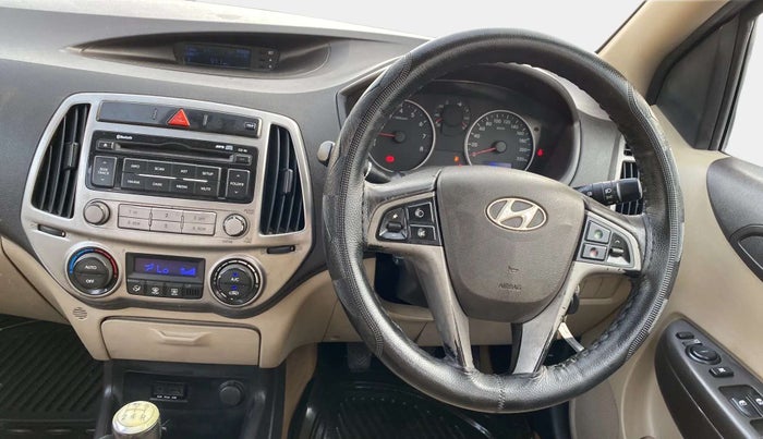 2014 Hyundai i20 SPORTZ 1.2, Petrol, Manual, 87,108 km, Steering Wheel Close Up