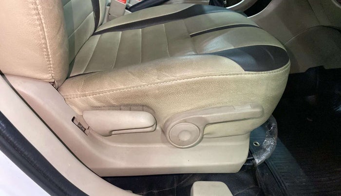 2016 Maruti Ciaz ZXI, Petrol, Manual, 49,967 km, Driver Side Adjustment Panel