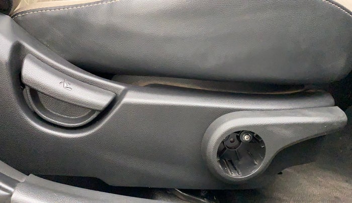 2014 Hyundai Xcent S 1.2, Petrol, Manual, 53,216 km, Driver Side Adjustment Panel