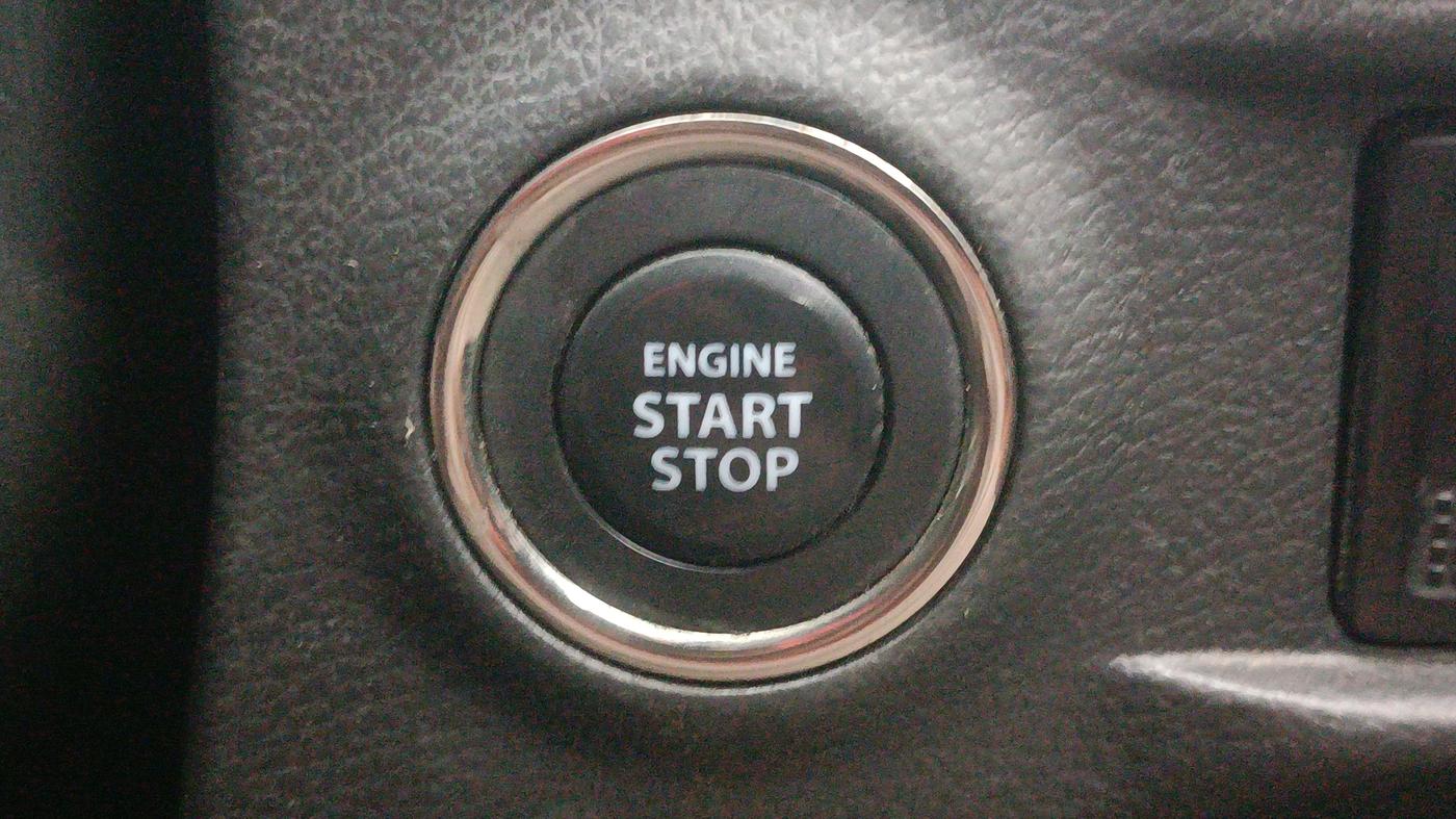 2016 Maruti Vitara Brezza ZDI PLUS DUAL TONE, Diesel, Manual, 54,357 km, Keyless Start/ Stop Button