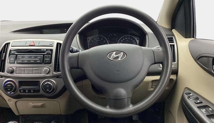 2014 Hyundai i20 MAGNA (O) 1.2, Petrol, Manual, 54,332 km, Steering Wheel Close Up