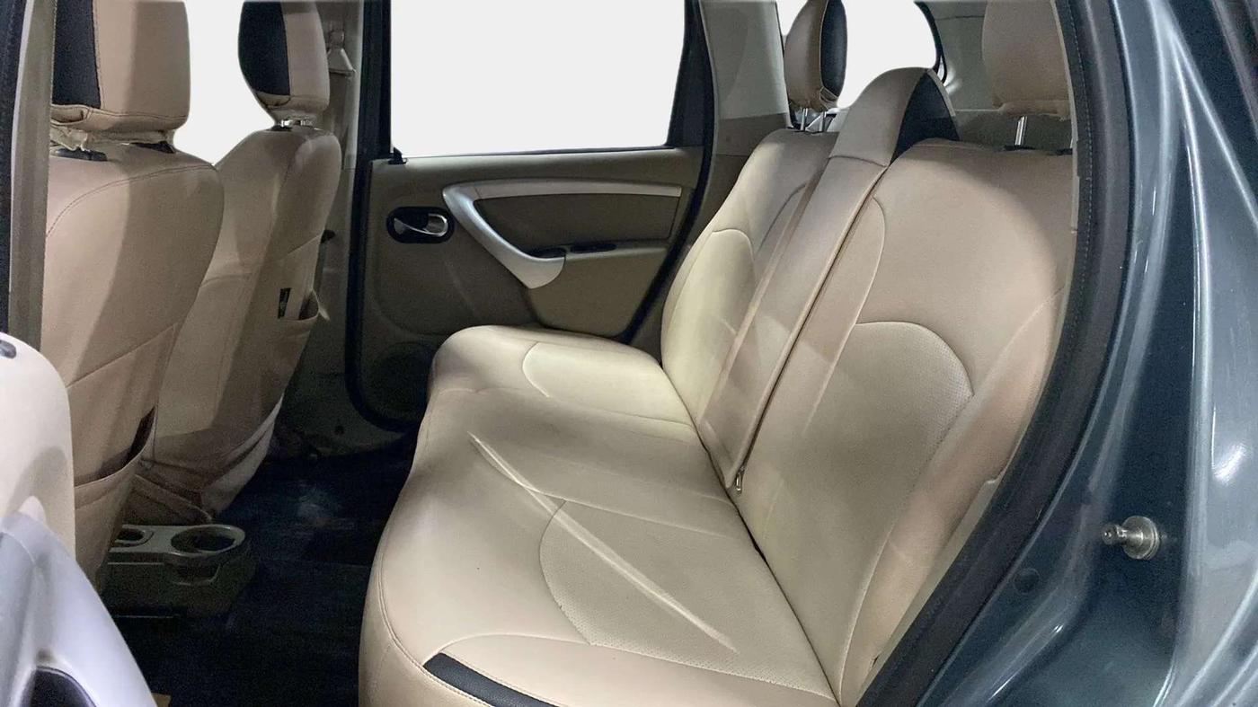 2015 Nissan Terrano XL (P), Petrol, Manual, 59,794 km, Right Side Rear Door Cabin