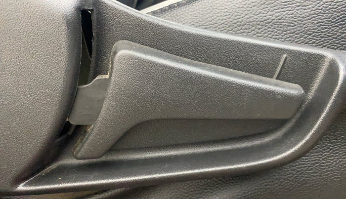 2020 Maruti S PRESSO VXI+, Petrol, Manual, 46,591 km, Driver Side Adjustment Panel