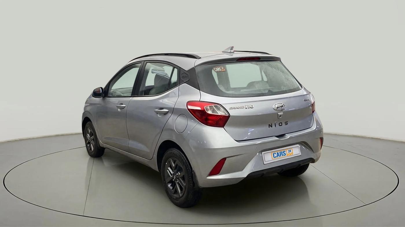 2020 Hyundai GRAND I10 NIOS SPORTZ AMT 1.2 KAPPA VTVT, Petrol, Automatic, 42,382 km, Left Back Diagonal