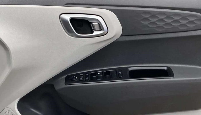 2020 Hyundai GRAND I10 NIOS SPORTZ AMT 1.2 KAPPA VTVT, Petrol, Automatic, 42,382 km, Driver Side Door Panels Control