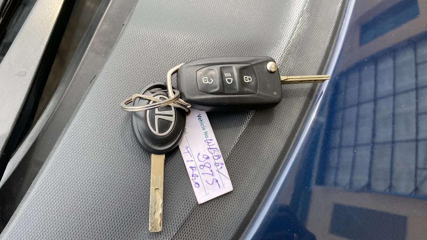 2021 Tata Tiago XZ PLUS PETROL, Petrol, Manual, 25,128 km, Key Close Up