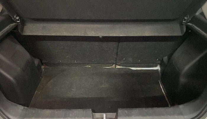 2016 Maruti Baleno DELTA CVT PETROL 1.2, Petrol, Automatic, 88,823 km, Boot Inside