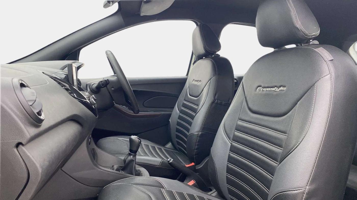 2021 Ford FREESTYLE TITANIUM 1.2 PETROL, Petrol, Manual, 27,206 km, Right Side Front Door Cabin