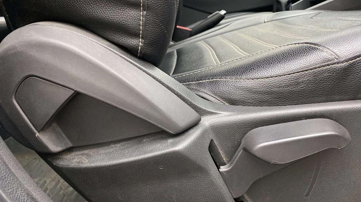 2021 Ford FREESTYLE TITANIUM 1.2 PETROL, Petrol, Manual, 27,206 km, Driver Side Adjustment Panel