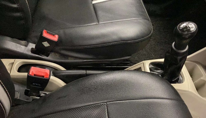 2019 Maruti Alto VXI, Petrol, Manual, 50,186 km, Gear Lever