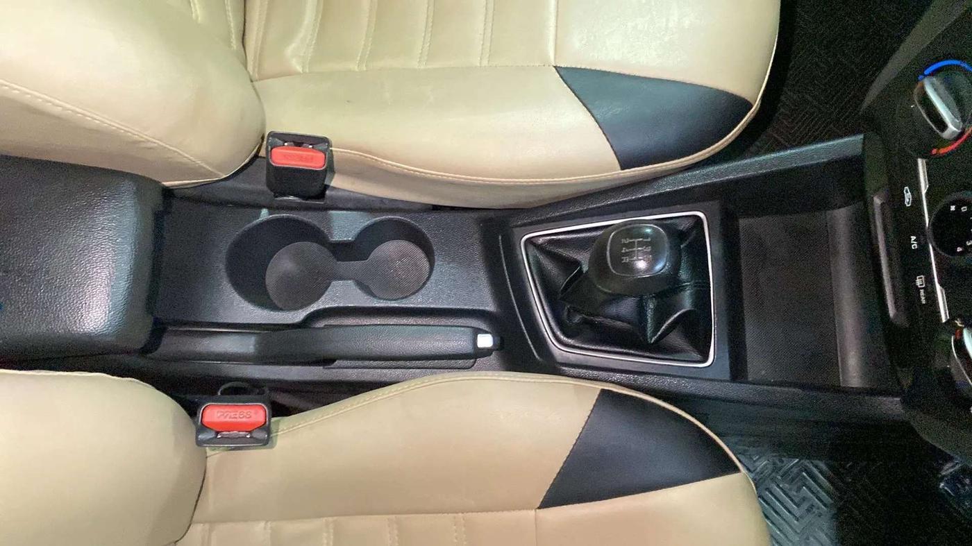 2019 Hyundai Elite i20 SPORTZ PLUS 1.2, Petrol, Manual, 45,063 km, Gear Lever