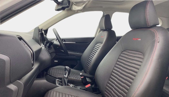 2020 KIA SONET GTX PLUS 1.0 IMT, Petrol, Manual, 47,319 km, Right Side Front Door Cabin