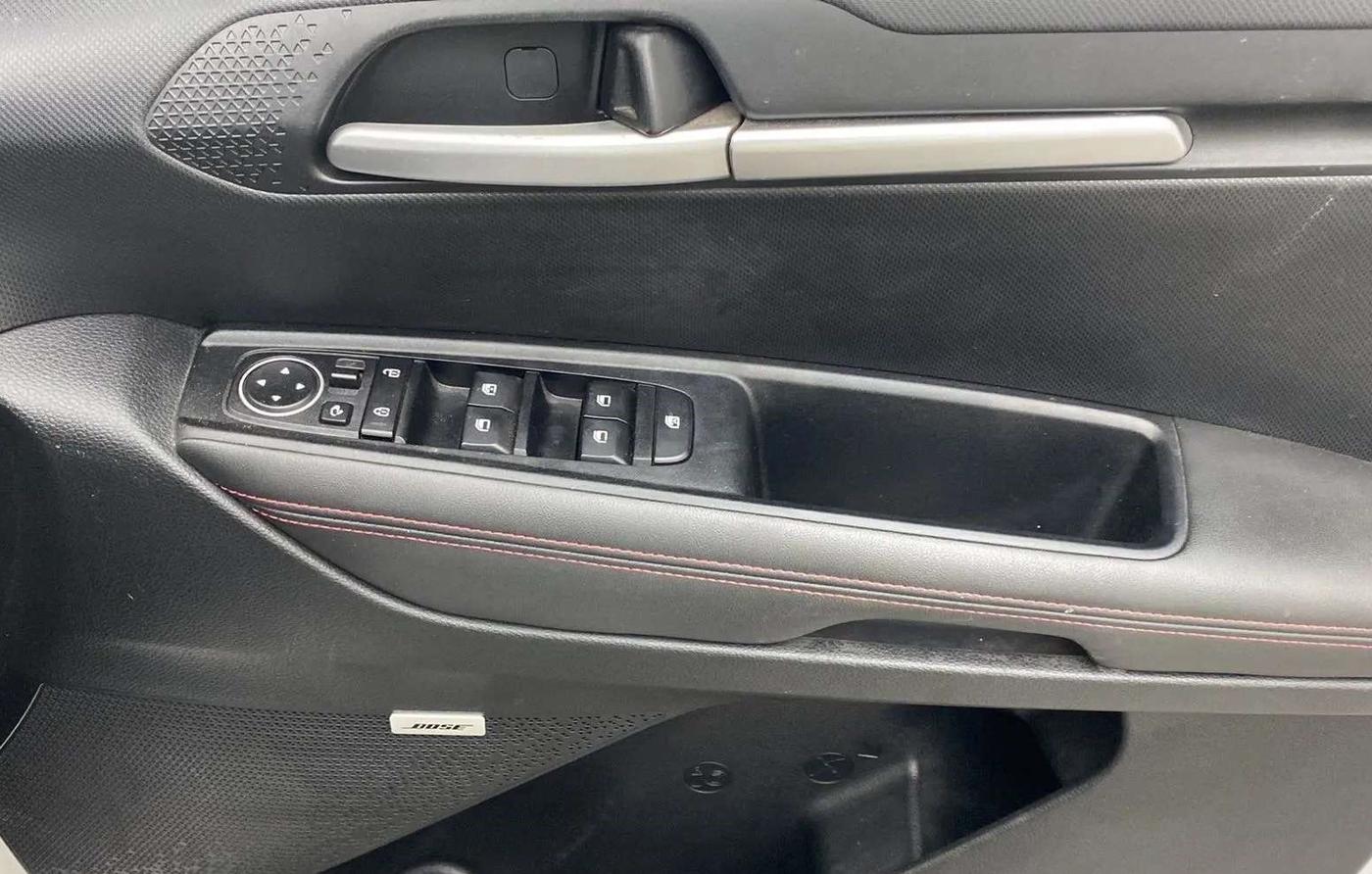 2020 KIA SONET GTX PLUS 1.0 IMT, Petrol, Manual, 47,319 km, Driver Side Door Panels Control