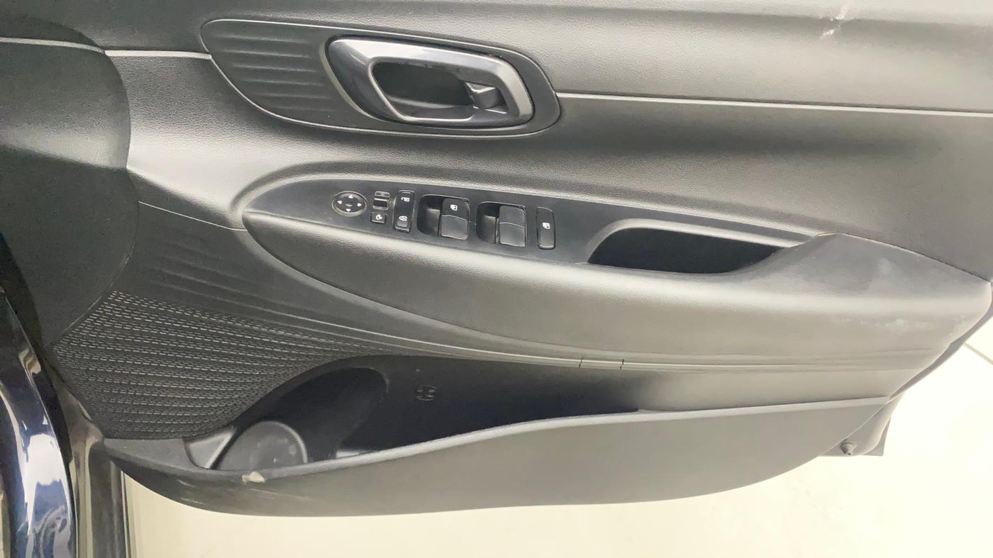 2021 Hyundai NEW I20 SPORTZ 1.2 MT, Petrol, Manual, 24,460 km, Driver Side Door Panels Control