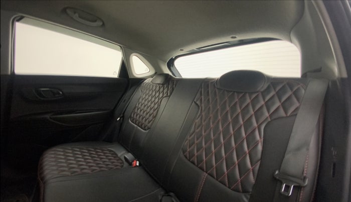 2021 Hyundai NEW I20 SPORTZ 1.2 MT, Petrol, Manual, 24,460 km, Right Side Rear Door Cabin