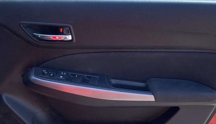 2023 Maruti Swift ZXi AMT, Petrol, Automatic, 27,994 km, Driver Side Door Panels Control