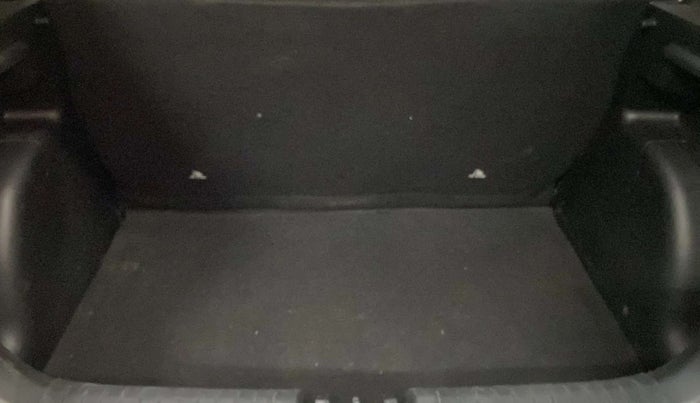 2019 Hyundai VENUE E 1.2, Petrol, Manual, 31,930 km, Boot Inside