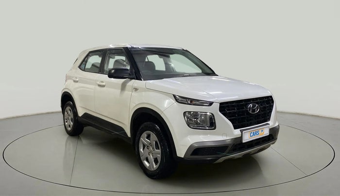 2019 Hyundai VENUE E 1.2, Petrol, Manual, 31,930 km, Right Front Diagonal