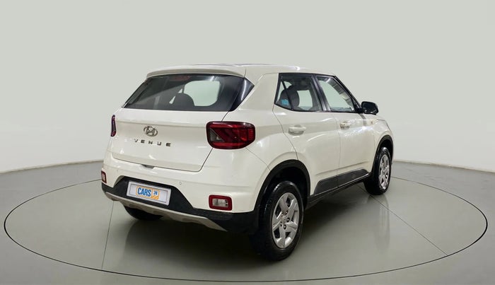 2019 Hyundai VENUE E 1.2, Petrol, Manual, 31,930 km, Right Back Diagonal