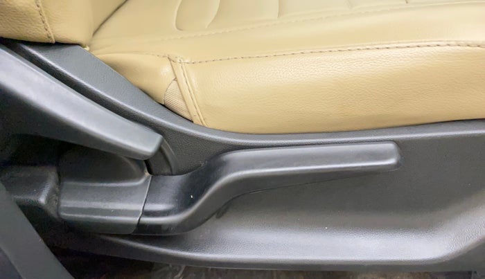 2018 Honda Amaze 1.2L I-VTEC S, Petrol, Manual, 51,346 km, Driver Side Adjustment Panel