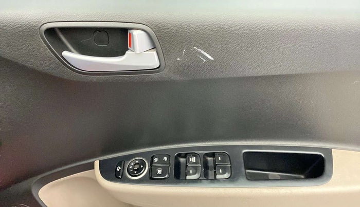 2019 Hyundai Grand i10 SPORTZ 1.2 KAPPA VTVT, Petrol, Manual, 48,997 km, Driver Side Door Panels Control