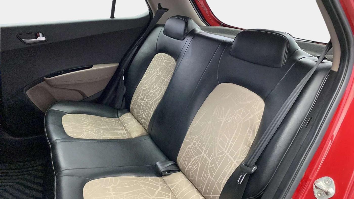 2019 Hyundai Grand i10 SPORTZ 1.2 KAPPA VTVT, Petrol, Manual, 48,997 km, Right Side Rear Door Cabin