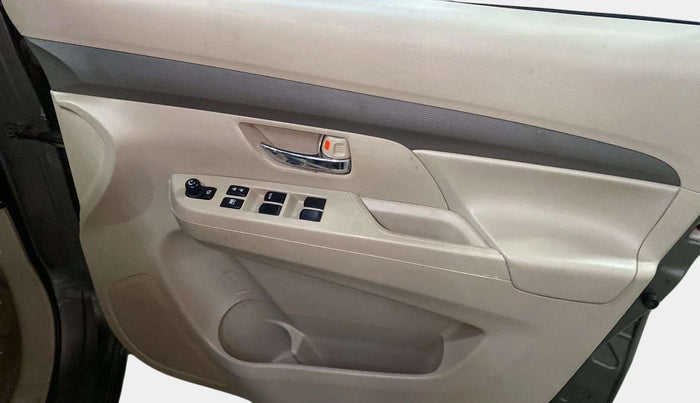 2021 Maruti Ertiga VXI CNG, CNG, Manual, 25,047 km, Driver Side Door Panels Control