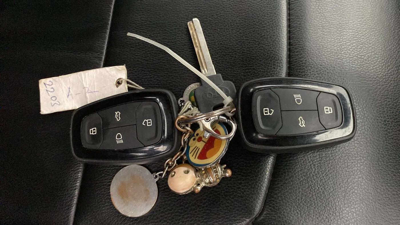 2019 Tata NEXON XZ PLUS PETROL, Petrol, Manual, 40,641 km, Key Close Up