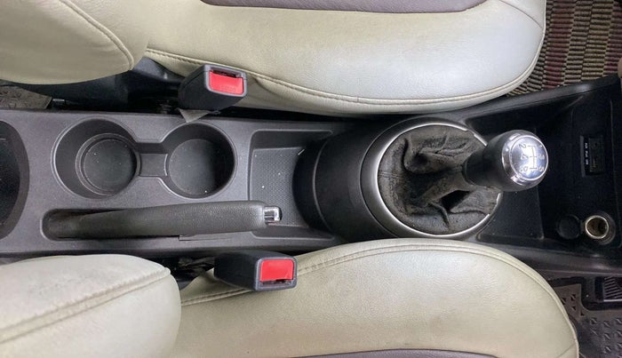 2013 Hyundai i20 SPORTZ 1.2, Petrol, Manual, 31,264 km, Gear Lever