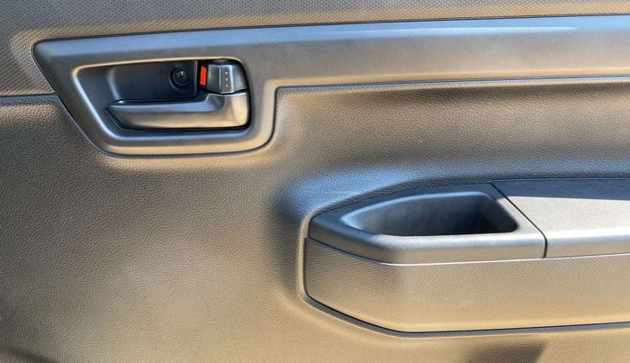 2023 Maruti S PRESSO VXI PLUS (O) AMT, Petrol, Automatic, 5,353 km, Driver Side Door Panels Control