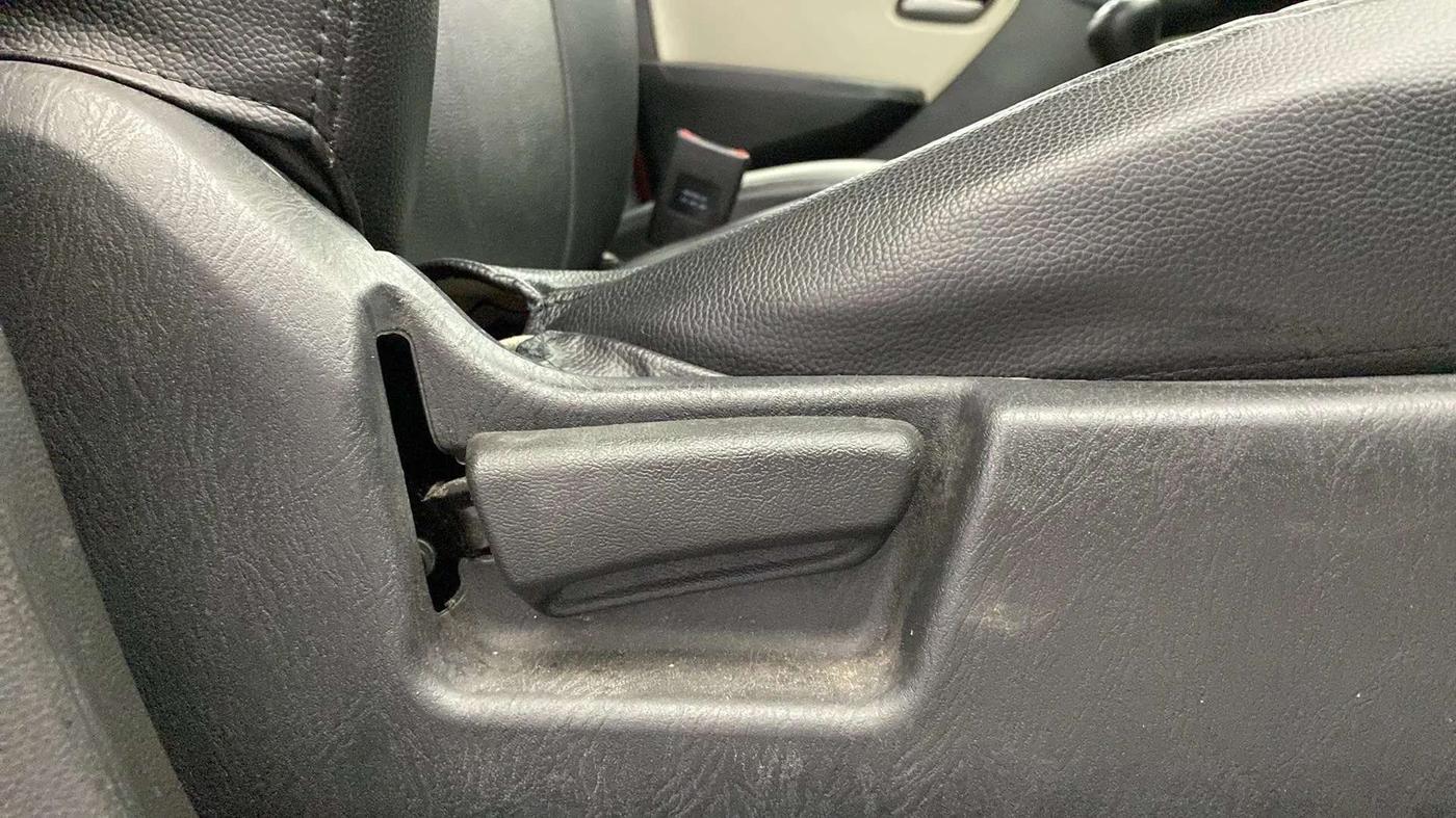 2020 Maruti Alto LXI, Petrol, Manual, 24,886 km, Driver Side Adjustment Panel