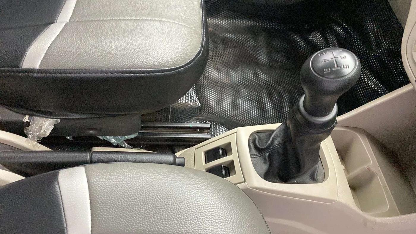 2020 Maruti Alto LXI, Petrol, Manual, 24,886 km, Gear Lever