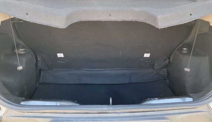 2022 Tata PUNCH ACCOMPLISHED MT, Petrol, Manual, 38,219 km, Boot Inside