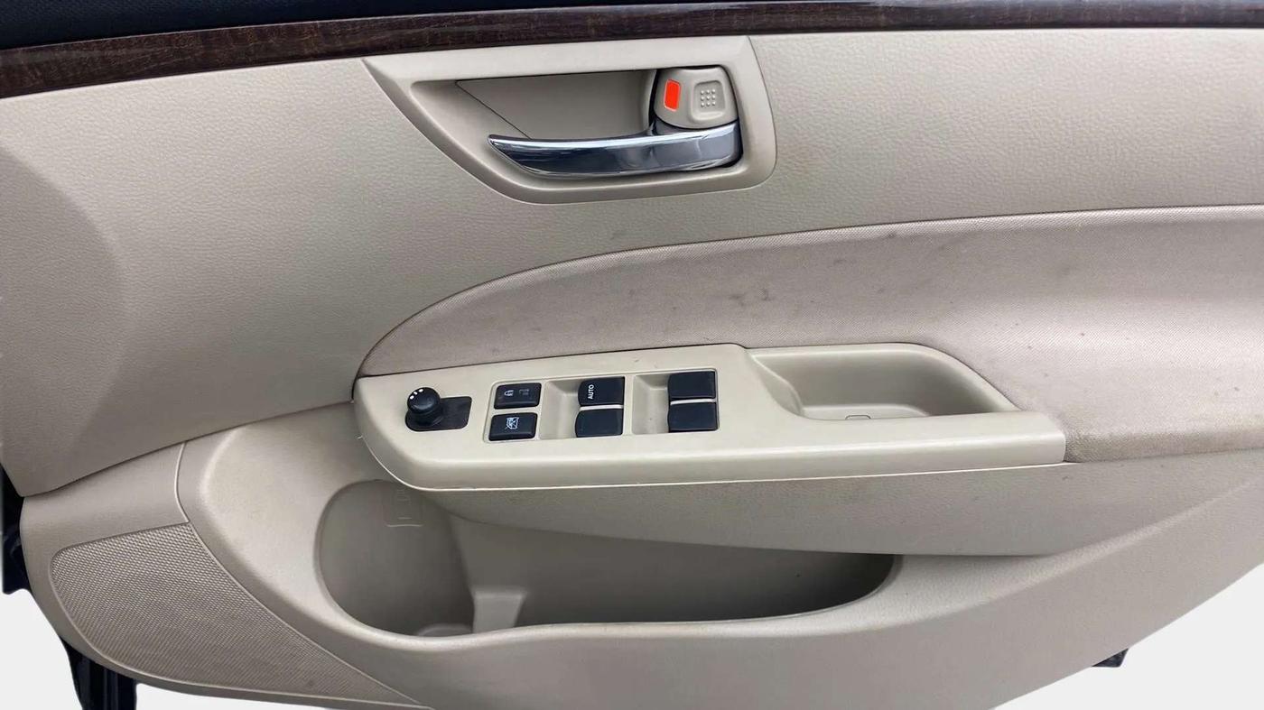 2014 Maruti Swift Dzire VXI, Petrol, Manual, 74,586 km, Driver Side Door Panels Control