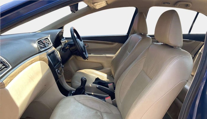 2018 Maruti Ciaz ALPHA 1.5 SHVS PETROL, Petrol, Manual, 84,248 km, Right Side Front Door Cabin