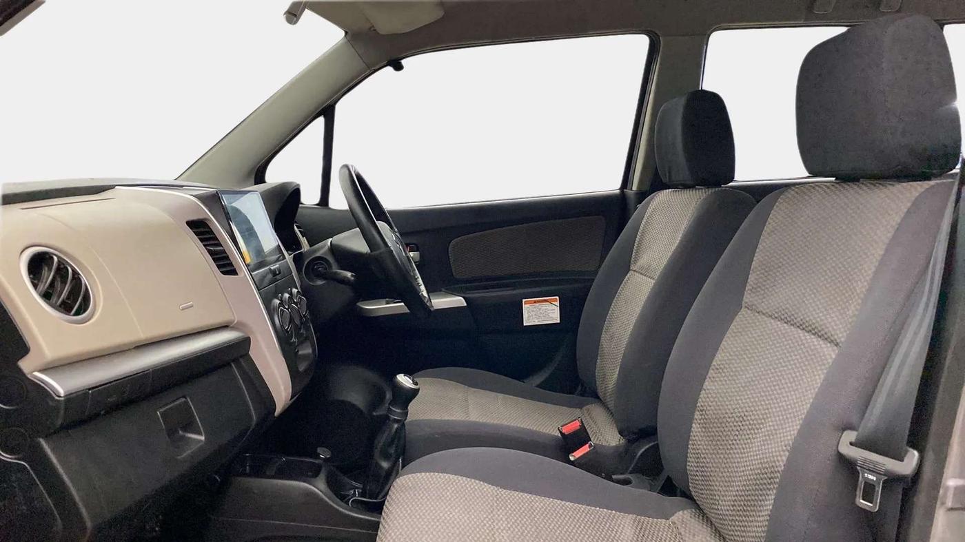 2013 Maruti Wagon R 1.0 LXI CNG, CNG, Manual, 72,847 km, Right Side Front Door Cabin