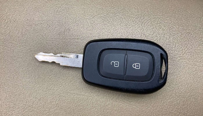 2021 Renault Kwid RXL 1.0 AMT, Petrol, Automatic, 13,545 km, Key Close Up
